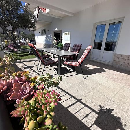 Apartmani Bilic Dugi Rat Exteriör bild